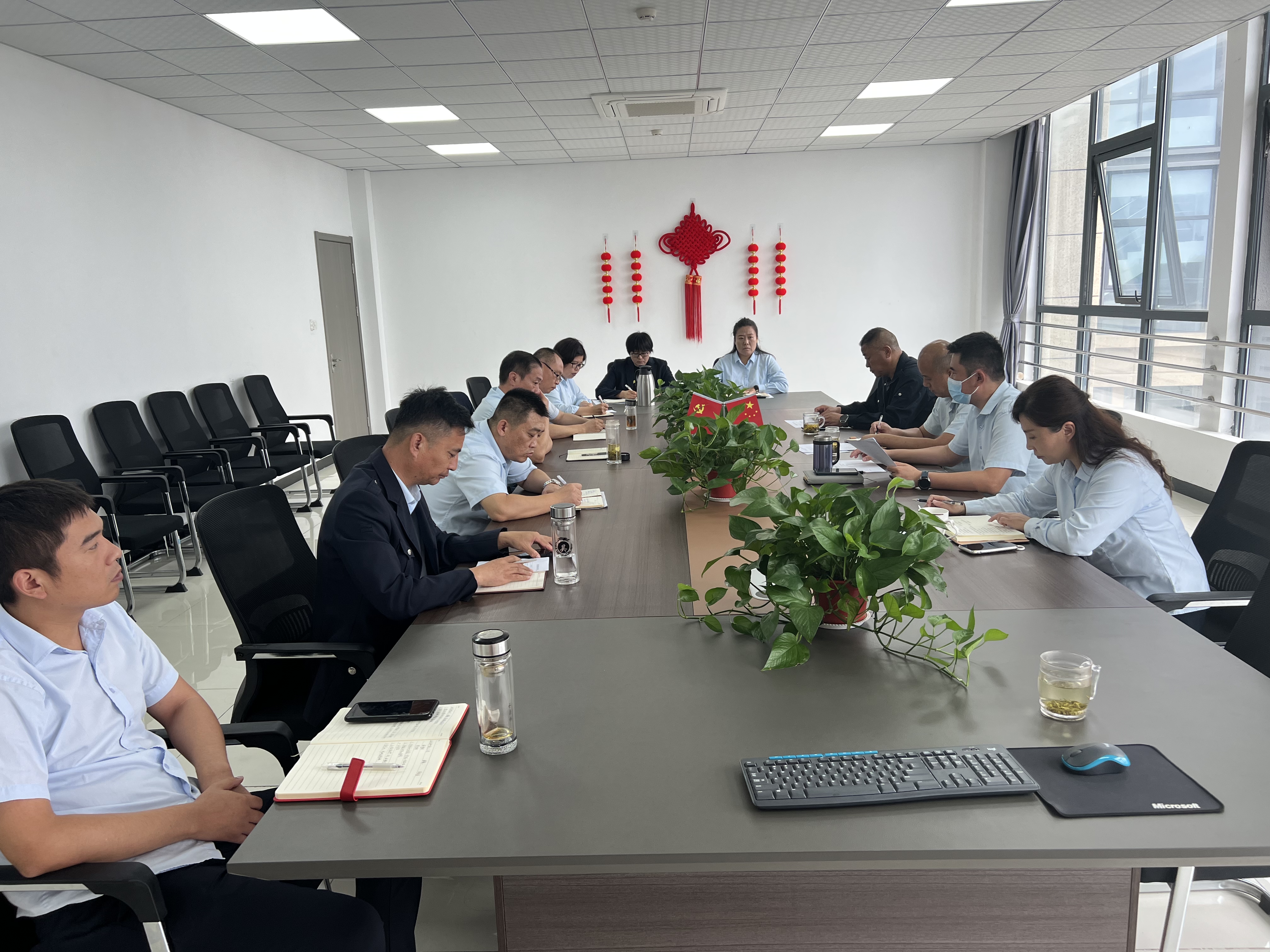 公交集团经营发展事业部召开中秋国庆期间作风建设专题会议