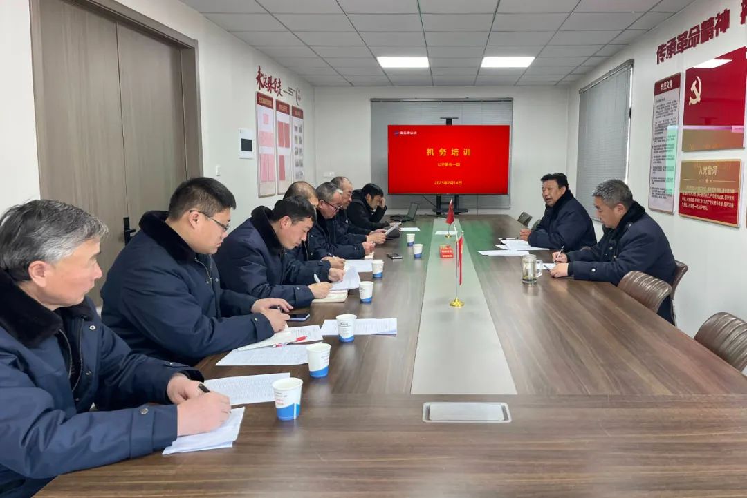 公交集团开展机务技能提升培训