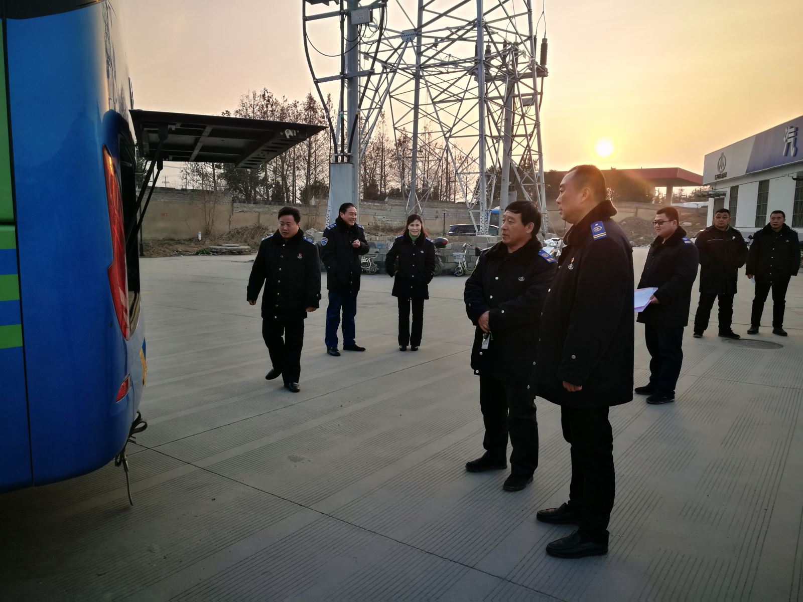 公交集团经营发展事业部开展安全保障检查工作
