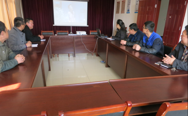 公交大浦厂开展党员固定学习日活动