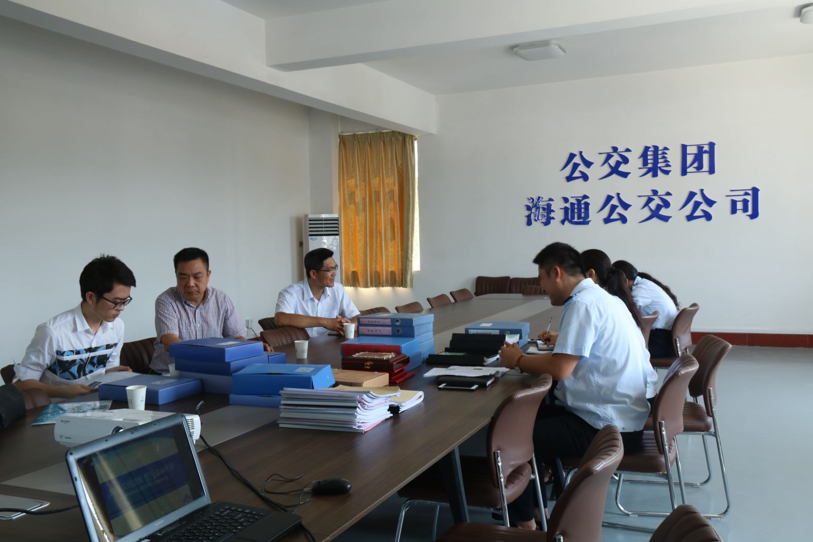 市文明办工作组到公交集团海通公交公司验收市级文明单位创建工作