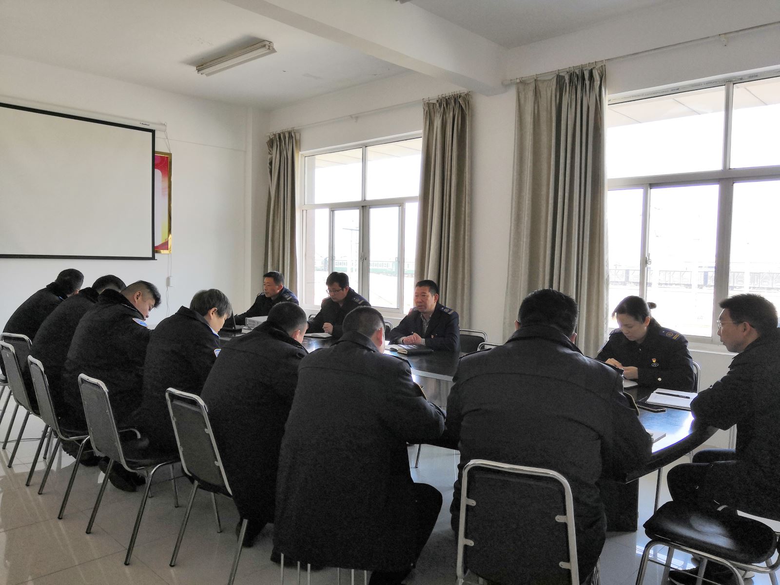 公交集团公交事业二部加强清明节党风廉政建设工作