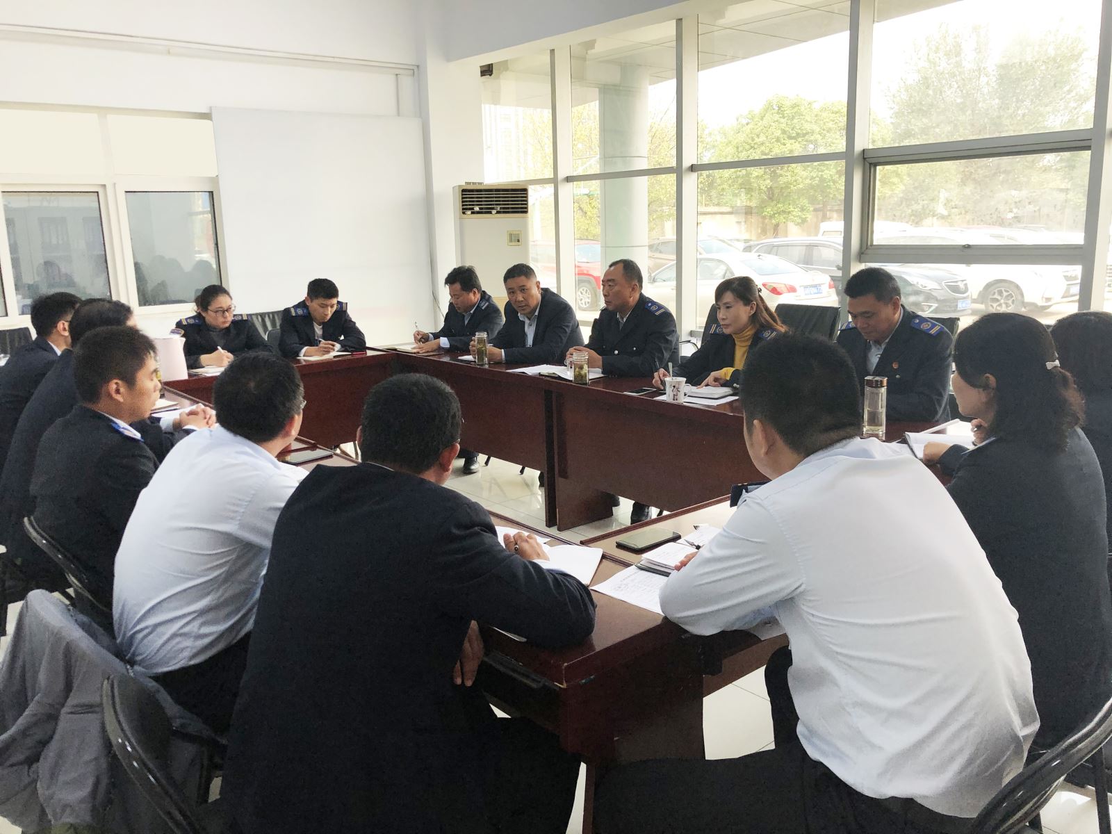 公交集团经营发展事业部召开徐圩马拉松比赛工作部署会