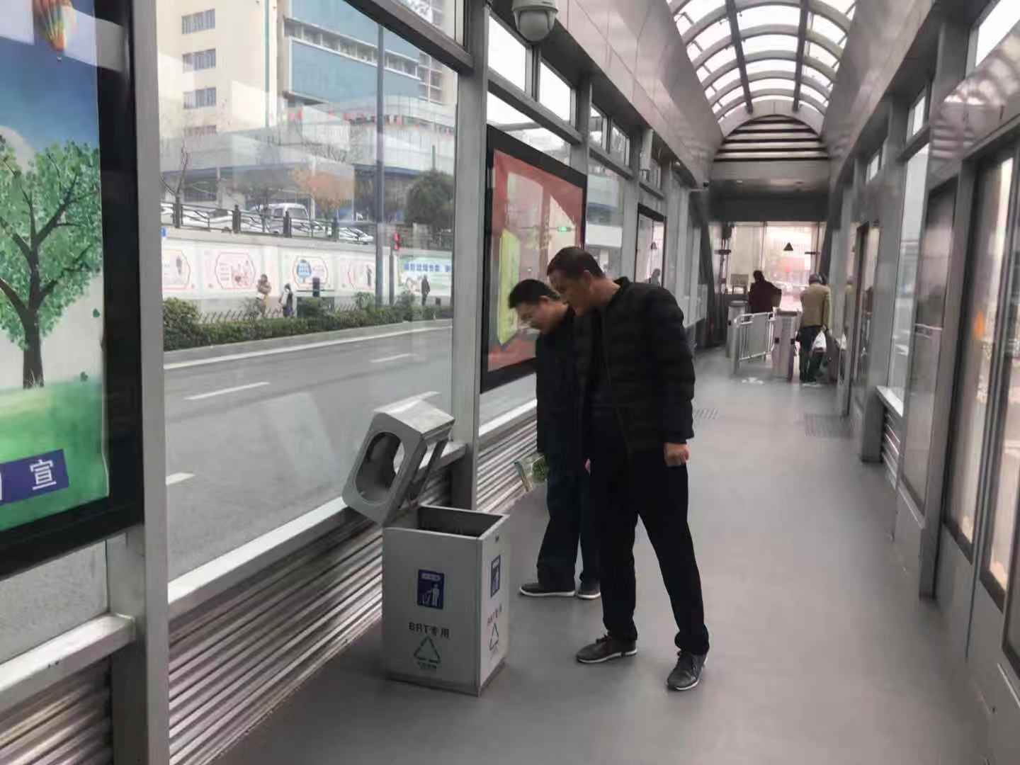 公交集团快速公司运营科开展创文工作专项检查