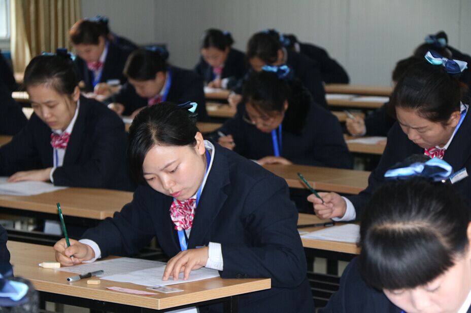 海通快速公交站务员服务技能竞赛活动圆满结束