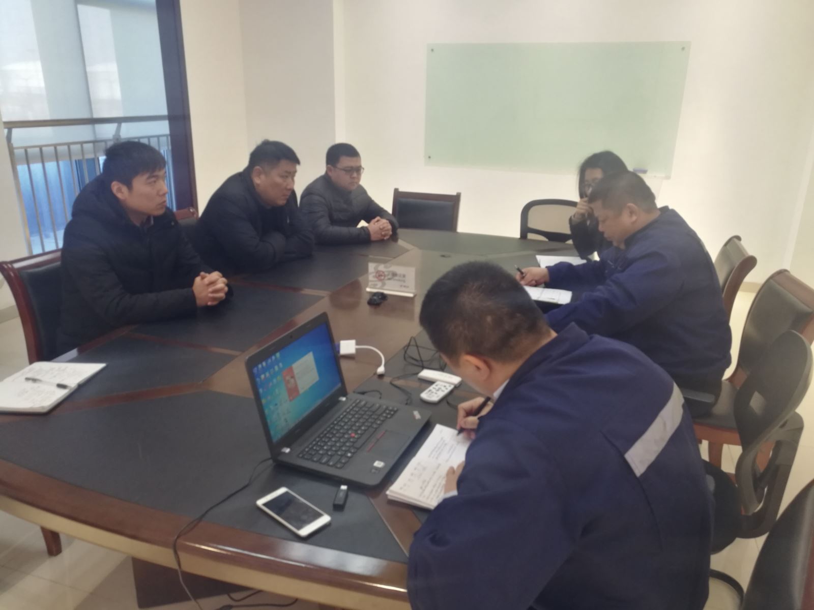 公交集团经营发展事业部大力拓展定制公交业务