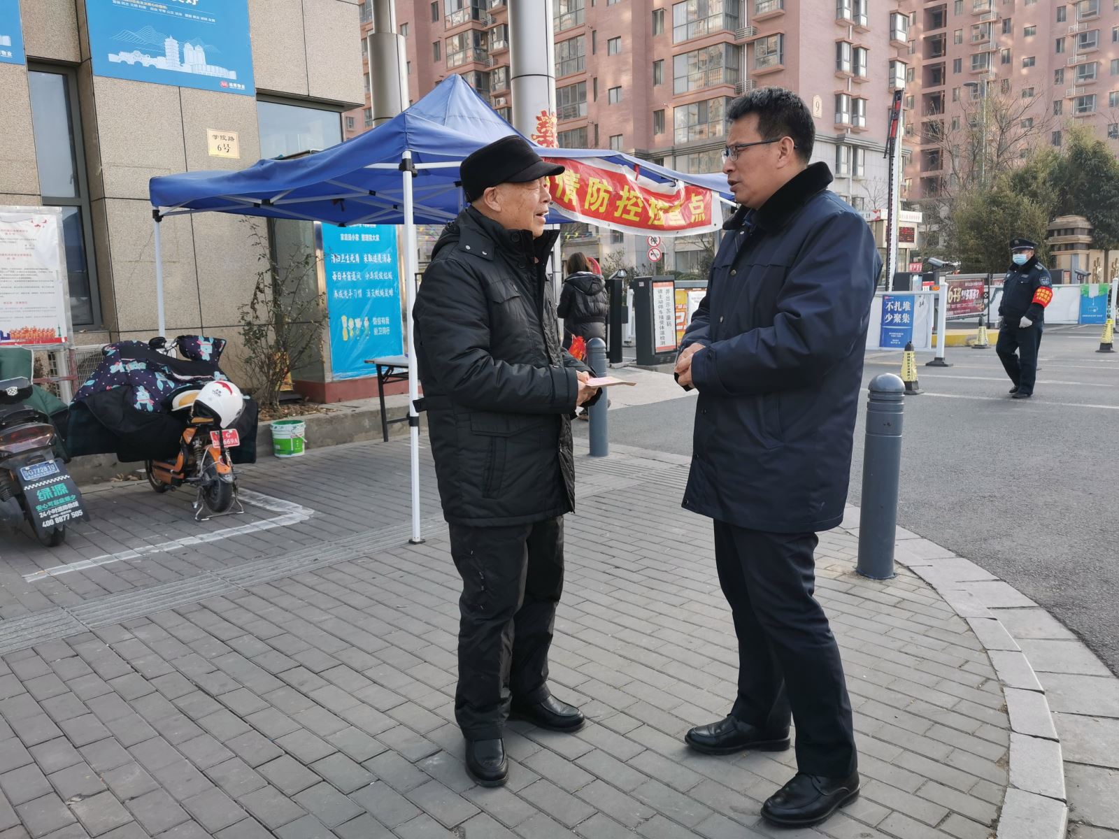 连云港市公交集团开展春节前走访慰问活动