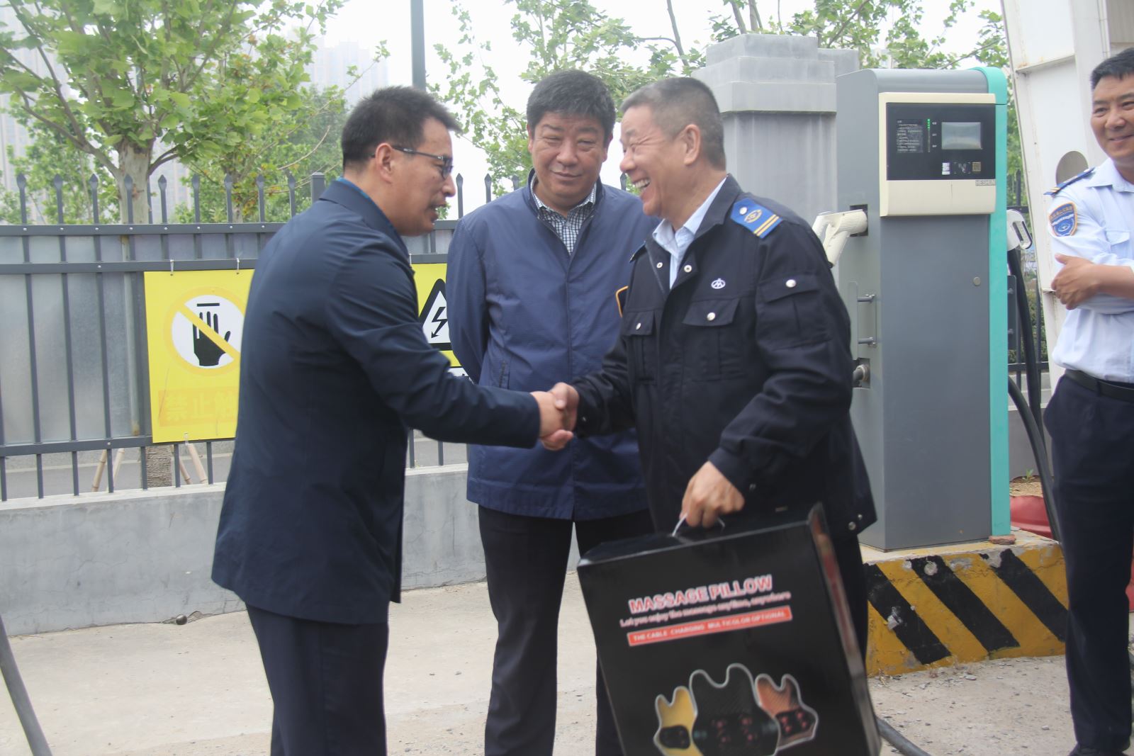 公交集团举办“爱车标兵”表彰活动