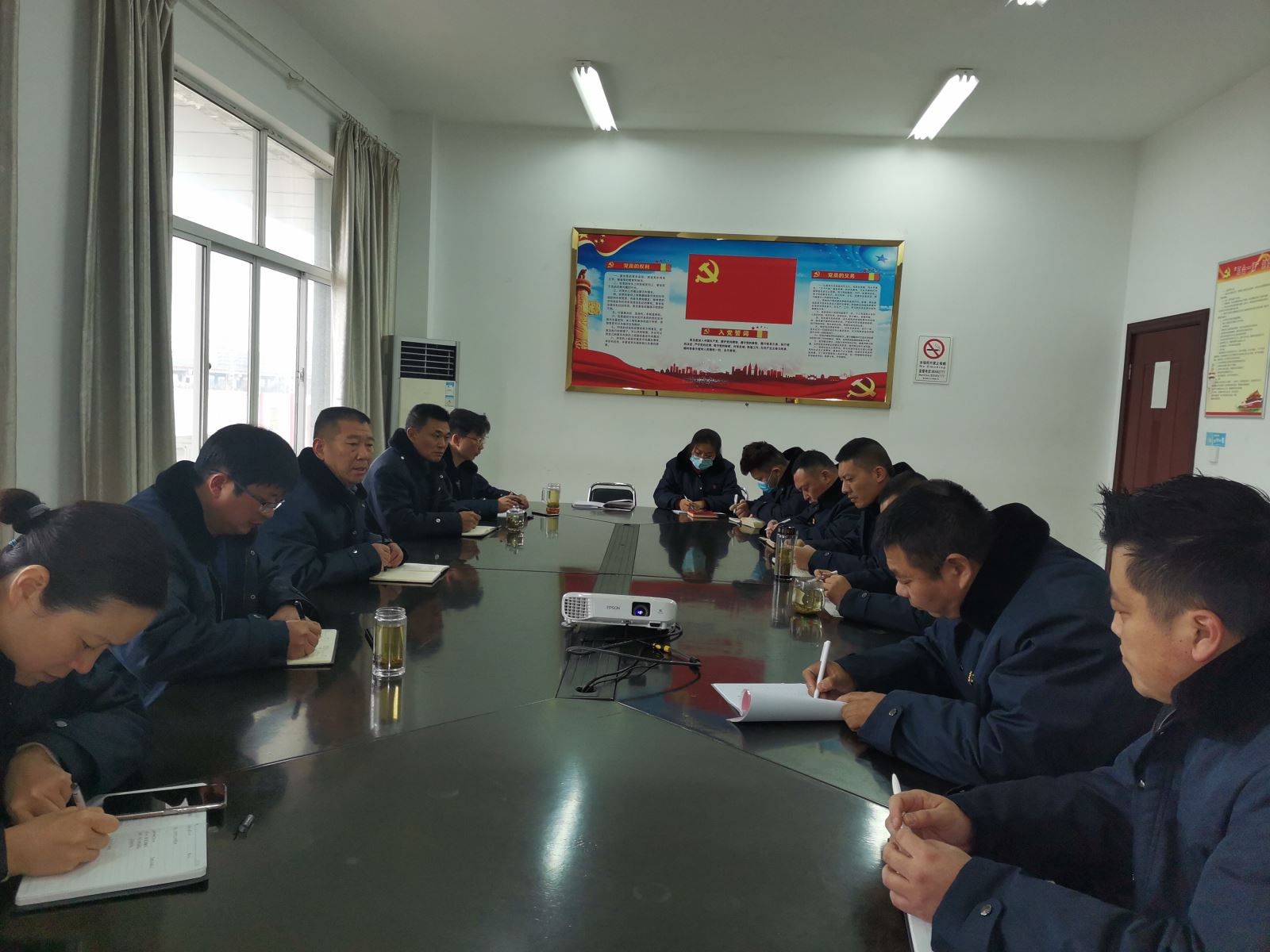 公交集团公交事业二部召开春节“收心会”