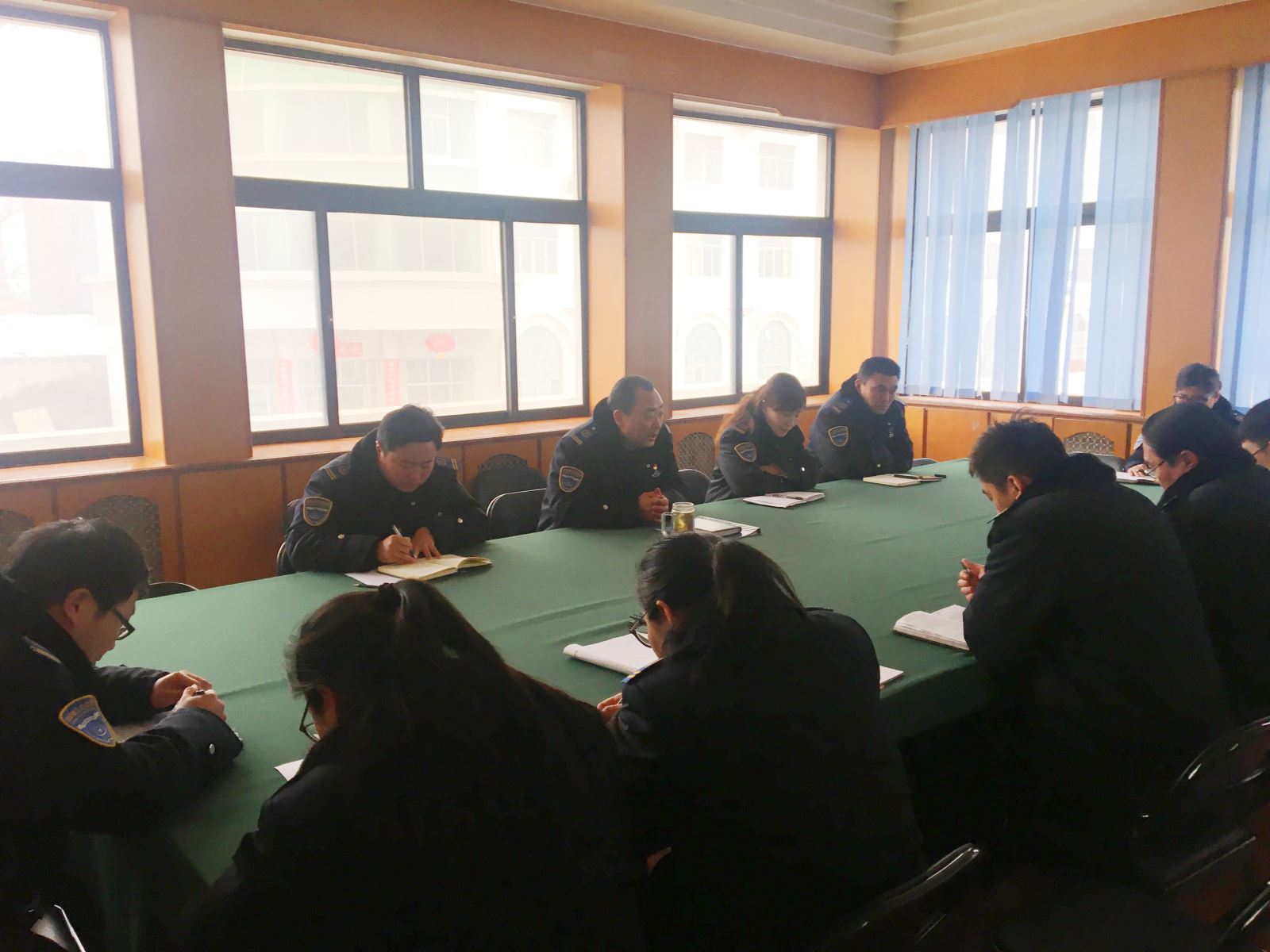 公交集团经营发展事业部召开节后“收心会”
