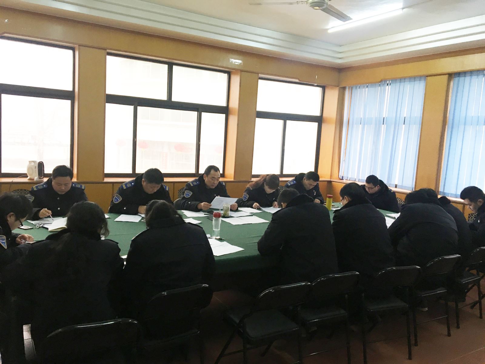 公交集团经营发展事业部组织召开绩效考核方案修订专题讨论会