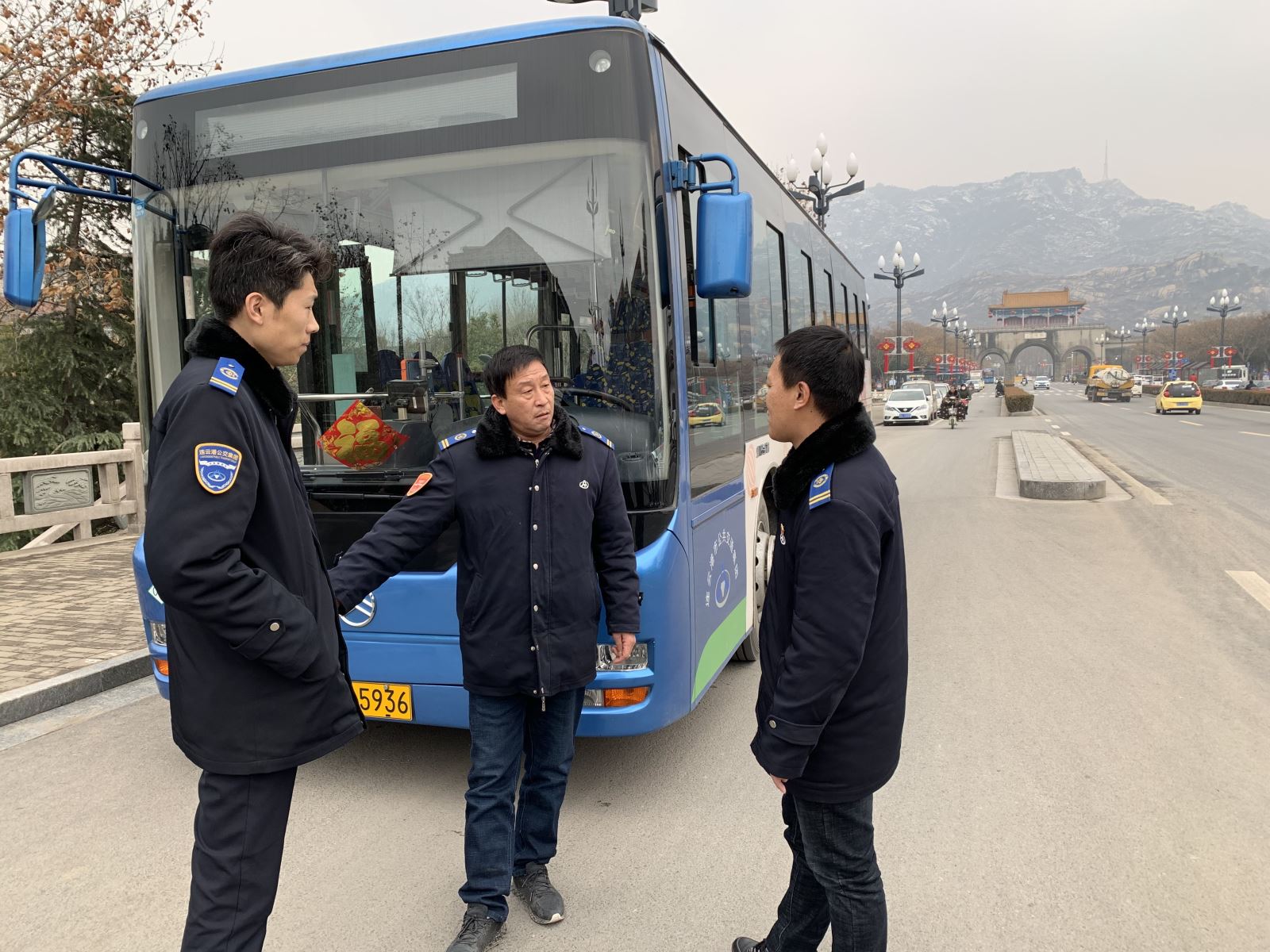 公交集团生产运营部开展上路上线现场调研工作