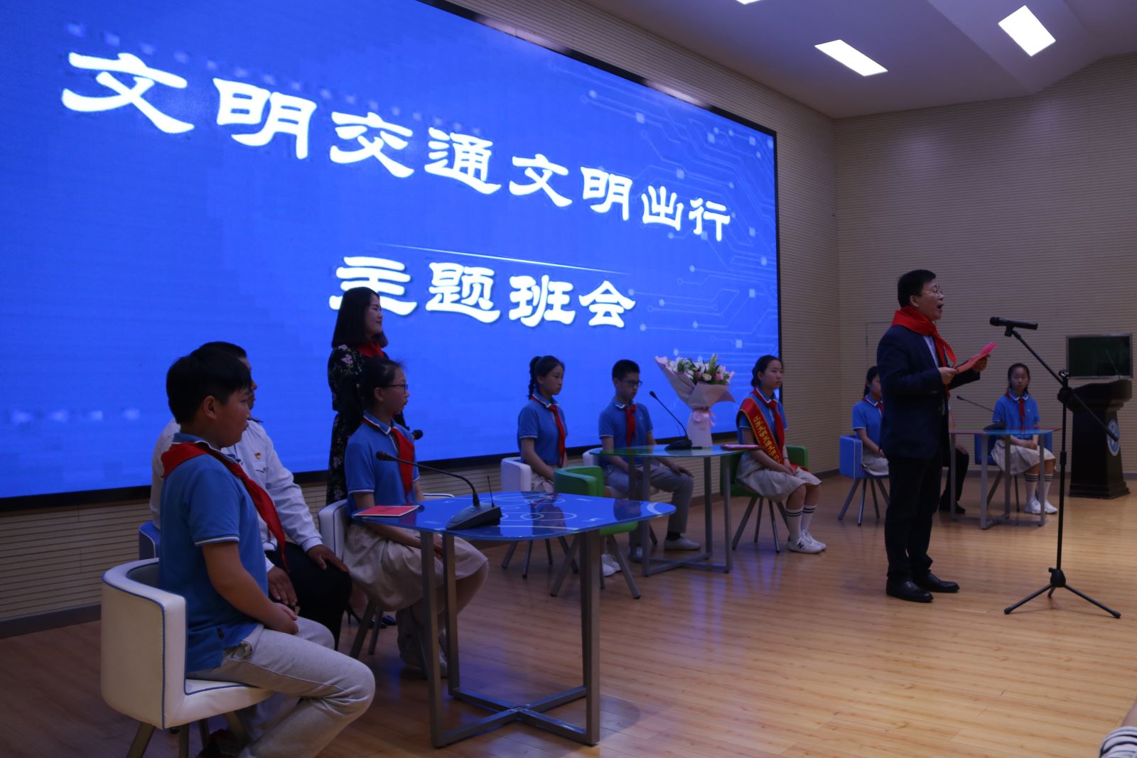 爱心再延续——暖心小女孩成为江苏“文明交通文明出行”形象使者