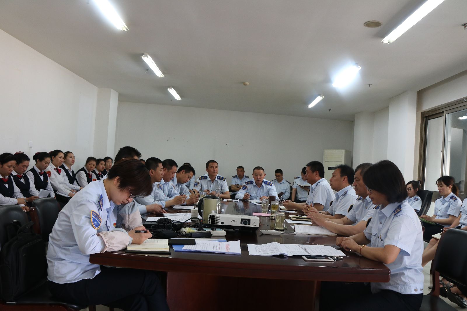 公交集团快速公司召开创建全国文明城市动员会