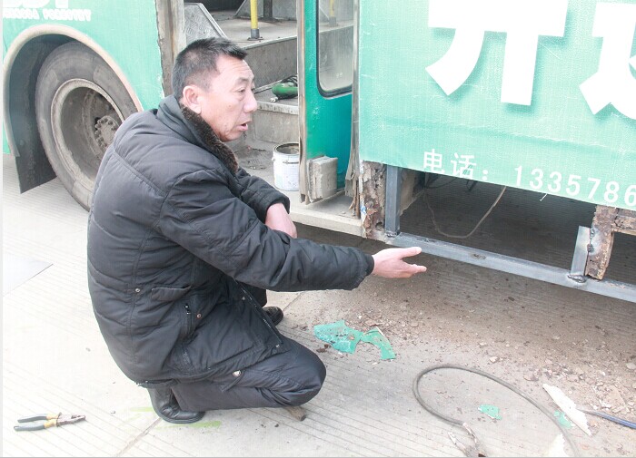 啥也不图，只图为企业拼命干----记东部公交公司机务部经理陈家廷