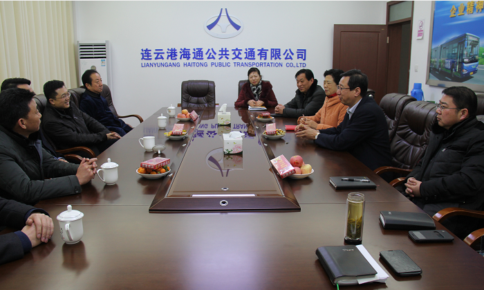 集团领导春节后上班第一天到公司走访拜年