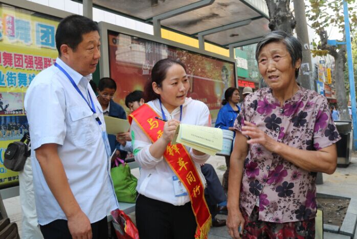 东部公司积极开展“征求乘客意见”活动