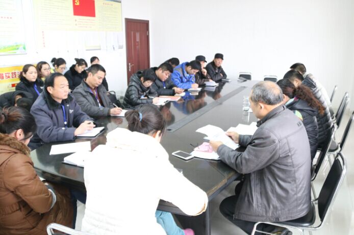 公交东部公司认真组织开展一届一次会员代表大会代表工作