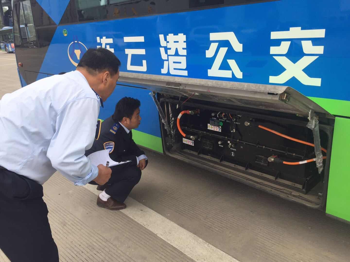 公交集团机务部开展车辆检查活动