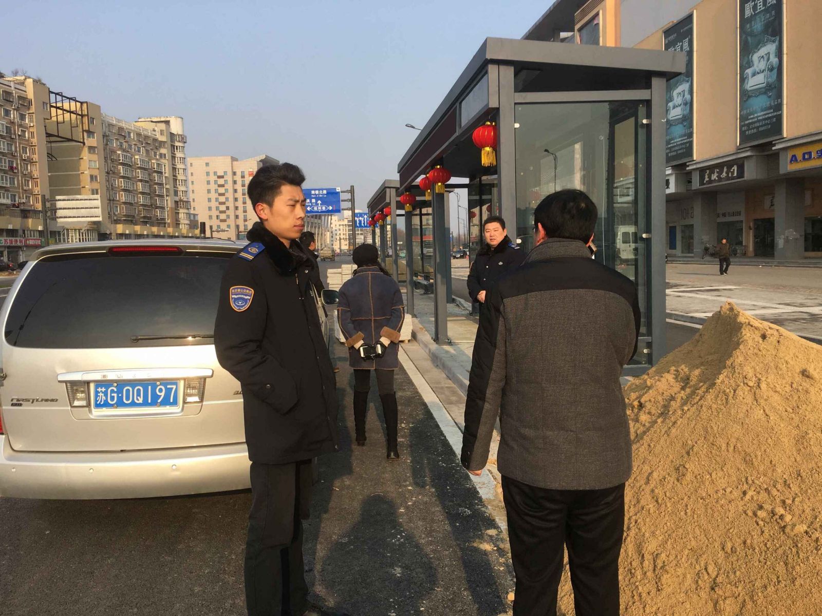 火车站新建站亭名称确定，市民出行更加方便快捷