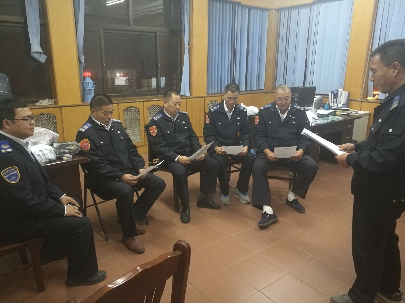 公交集团佳连公司召开50路驾驶员运营交代会