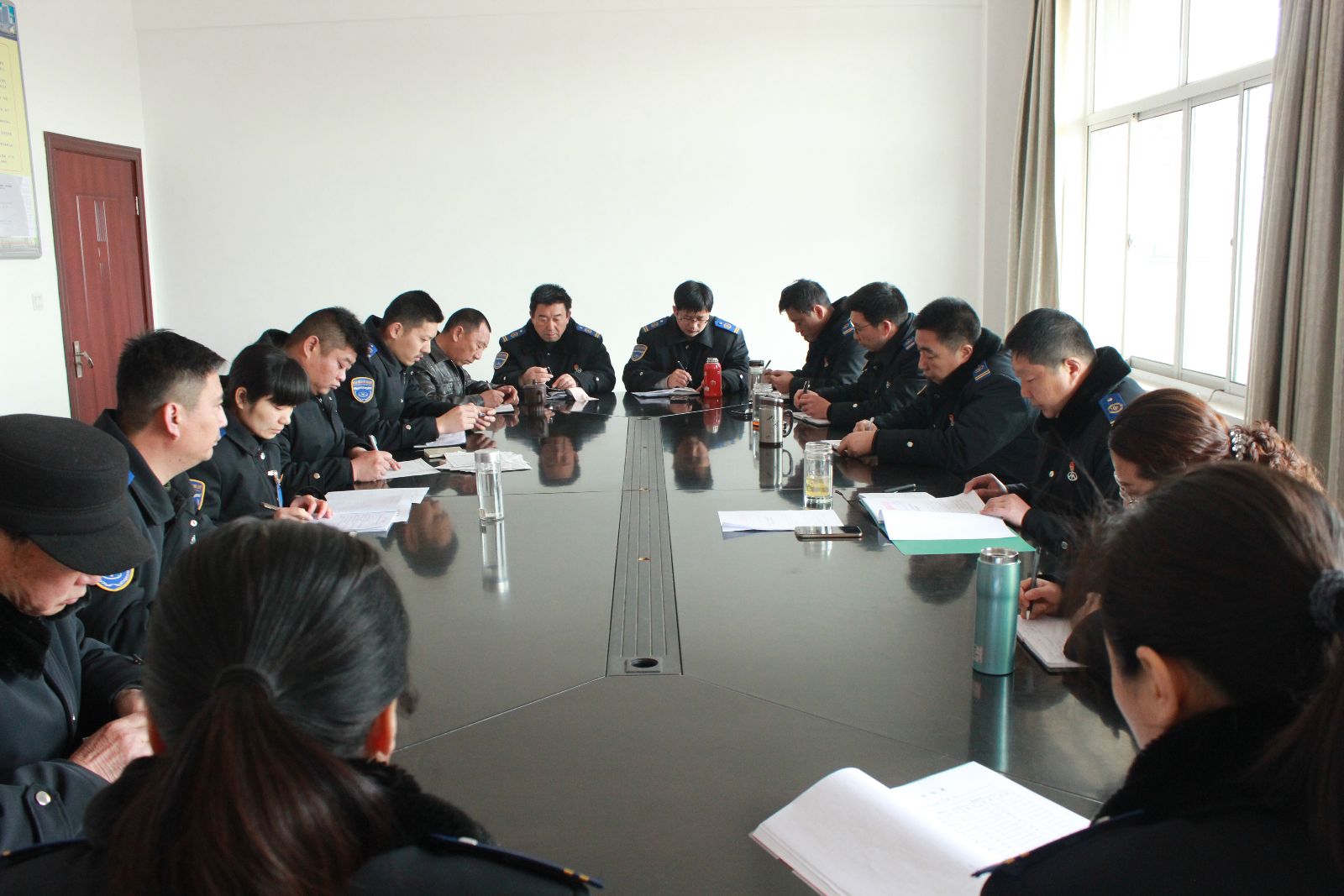 公交东部公司开展党建专题学习