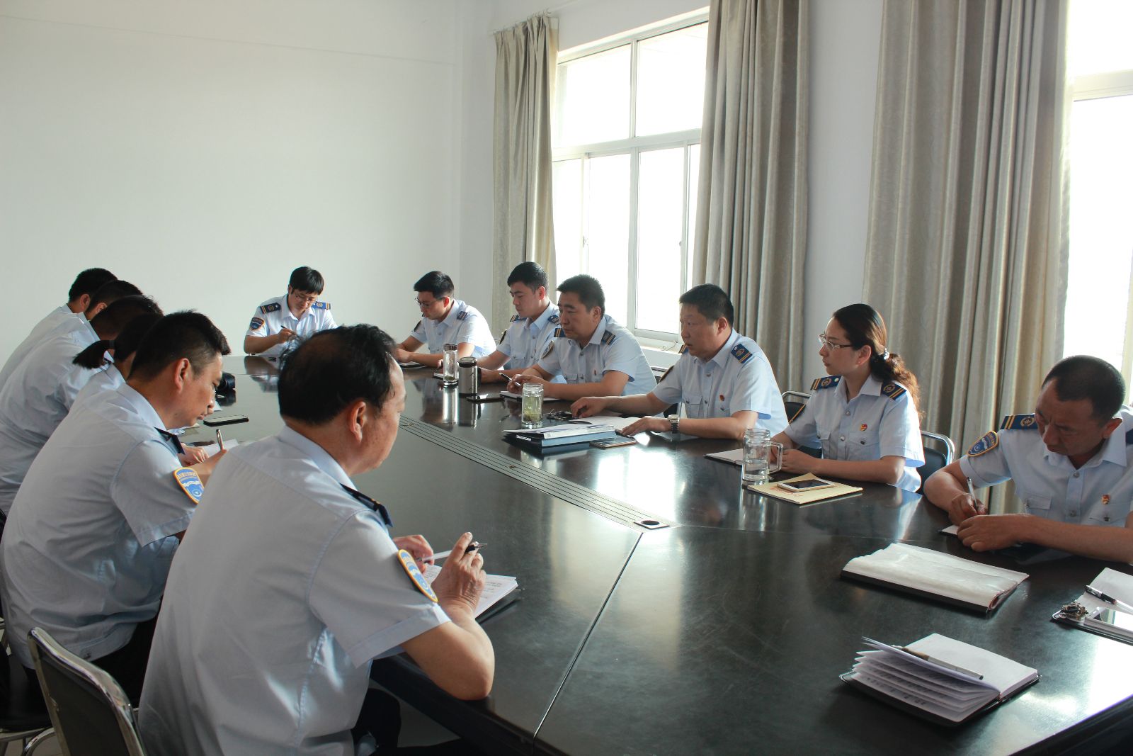 公交东部公司召开创建全国文明城市工作点位标准化建设达标部署会