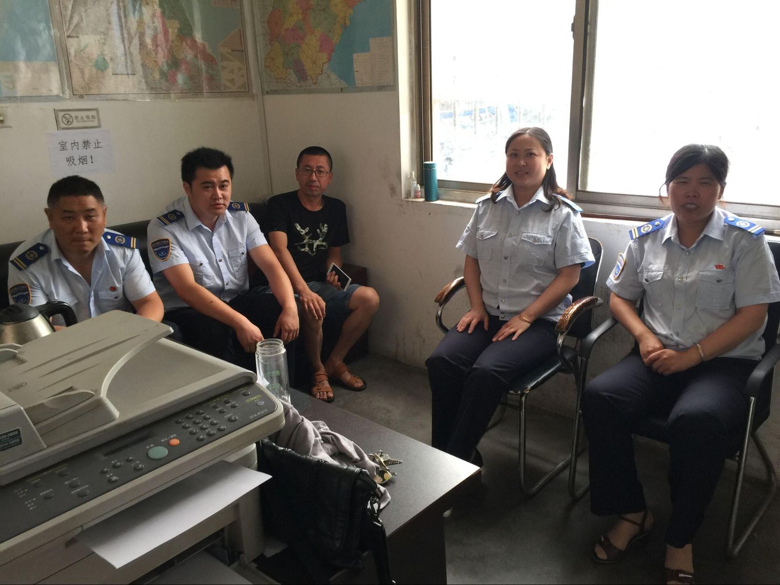 公交旅游公司召开夏季旅游线路制定会议
