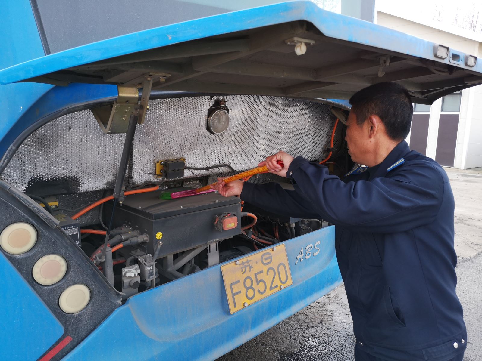 公交集团东部公司开展公交车5S管理专项检查工作