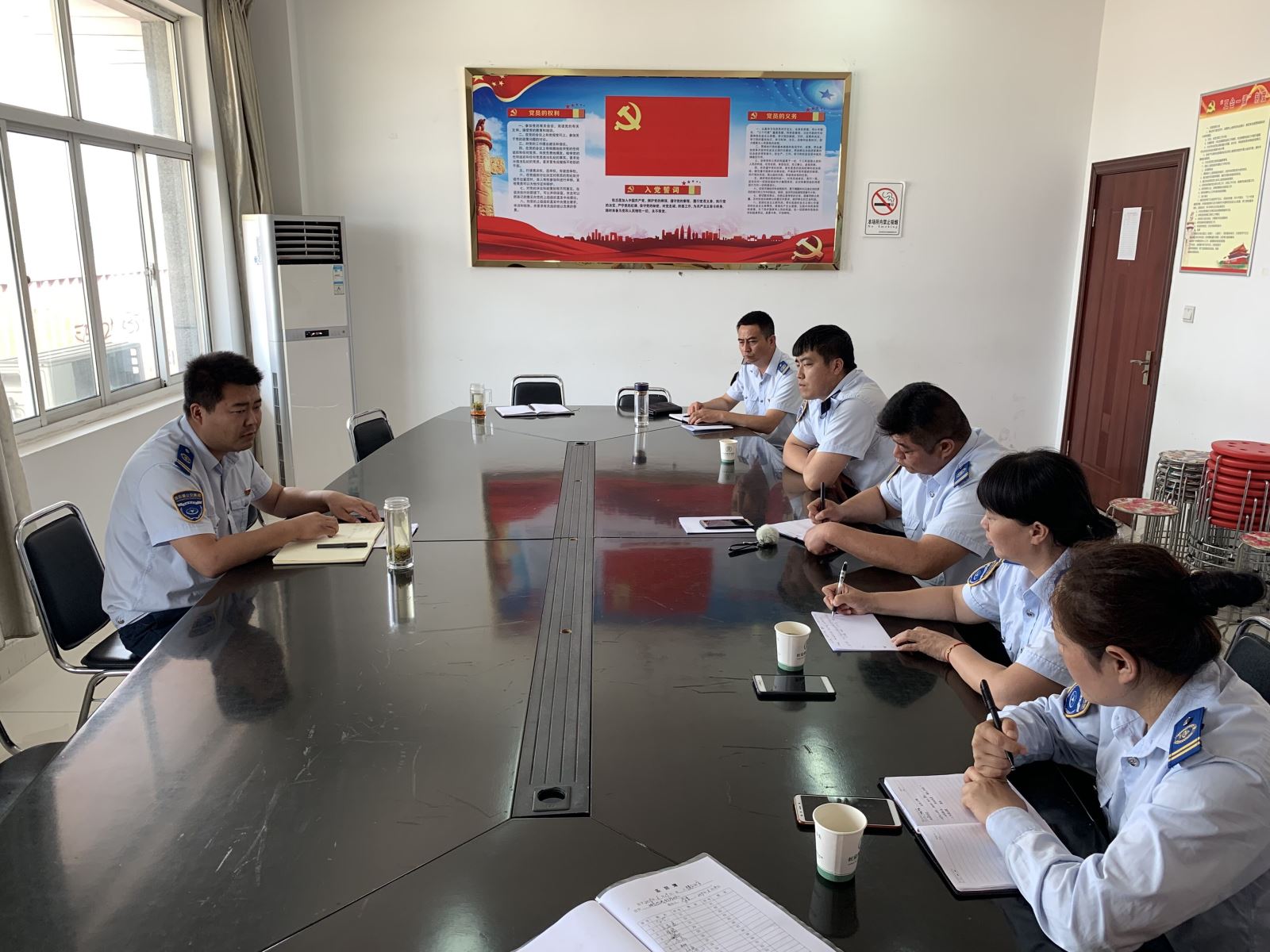 公交集团公交事业二部召开生产运营专题会议