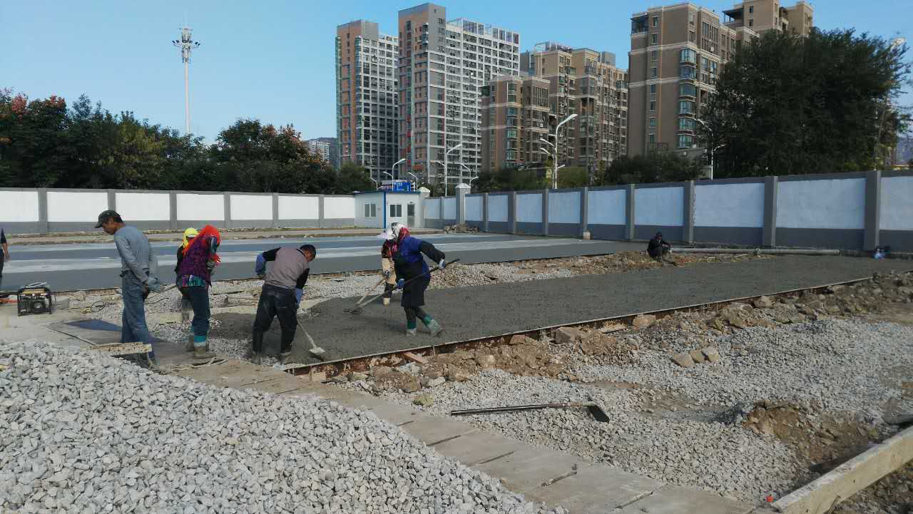 公交集团场站办对近期完工工程进行验收
