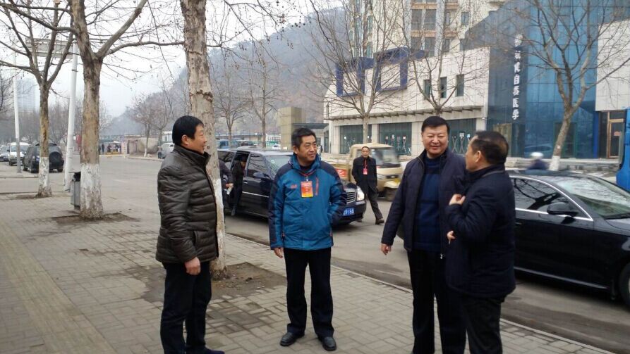 市春运领导小组到公交东部公司检查指导工作
