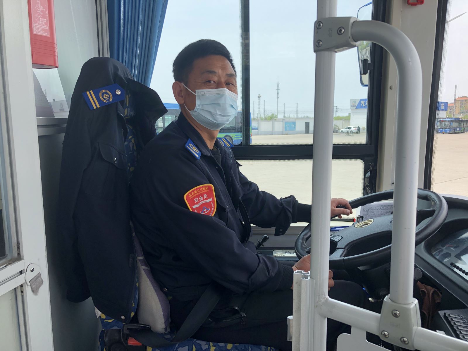 快速公交事业部B1K线驾驶员陶波拾手机归还失主获感谢